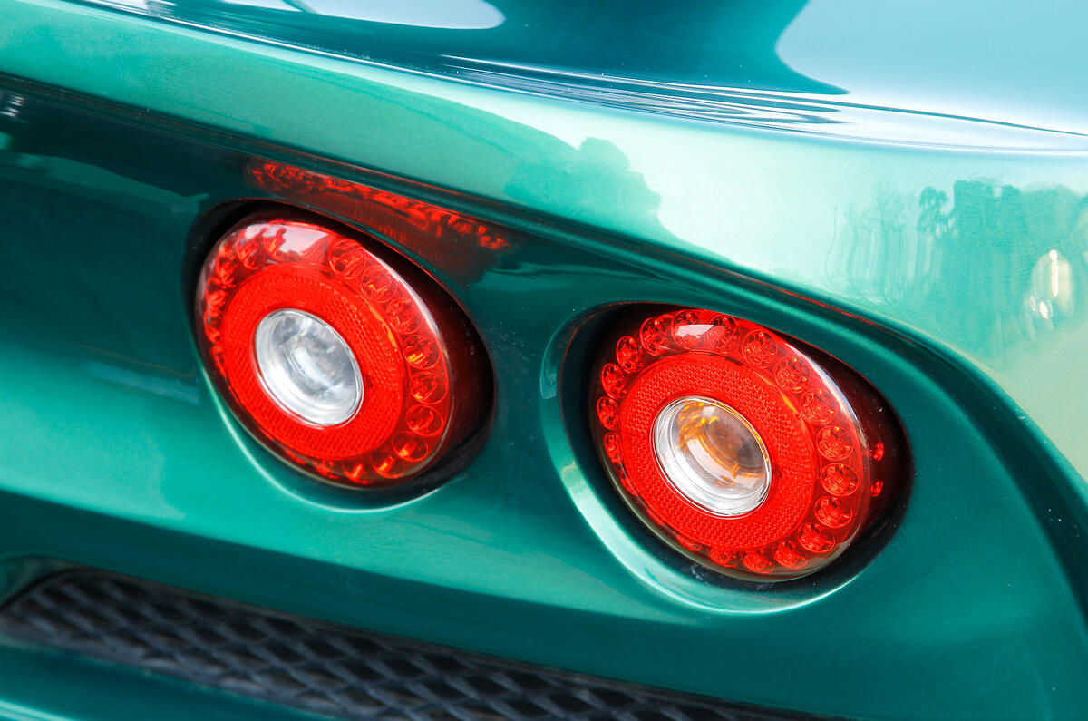 Lotus Exige S rear lights