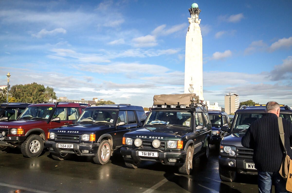 no title In praise of the 25-year-old Land Rover Discovery