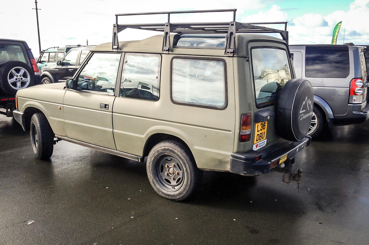 no title In praise of the 25-year-old Land Rover Discovery