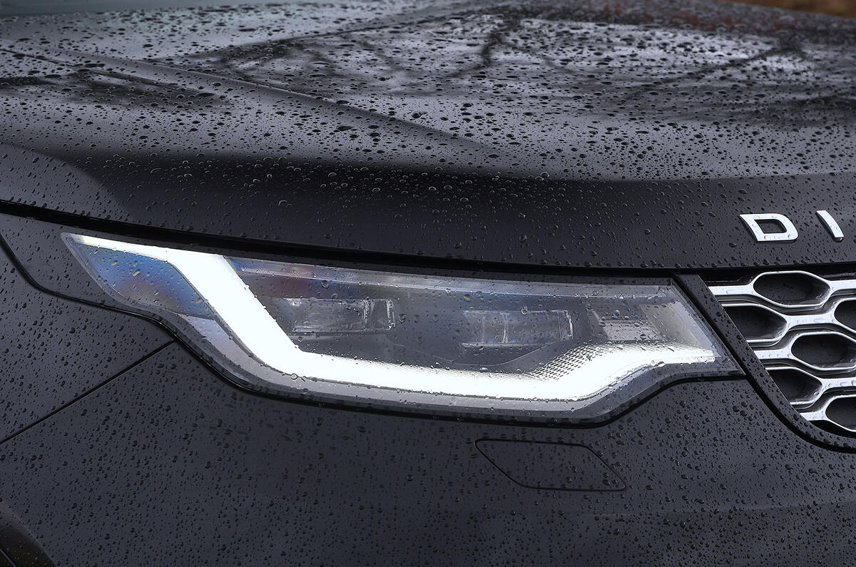 LR Discovery XXXV 2025 JB20250128 7670 LR Discovery XXXV 2025 JB20250128 7670