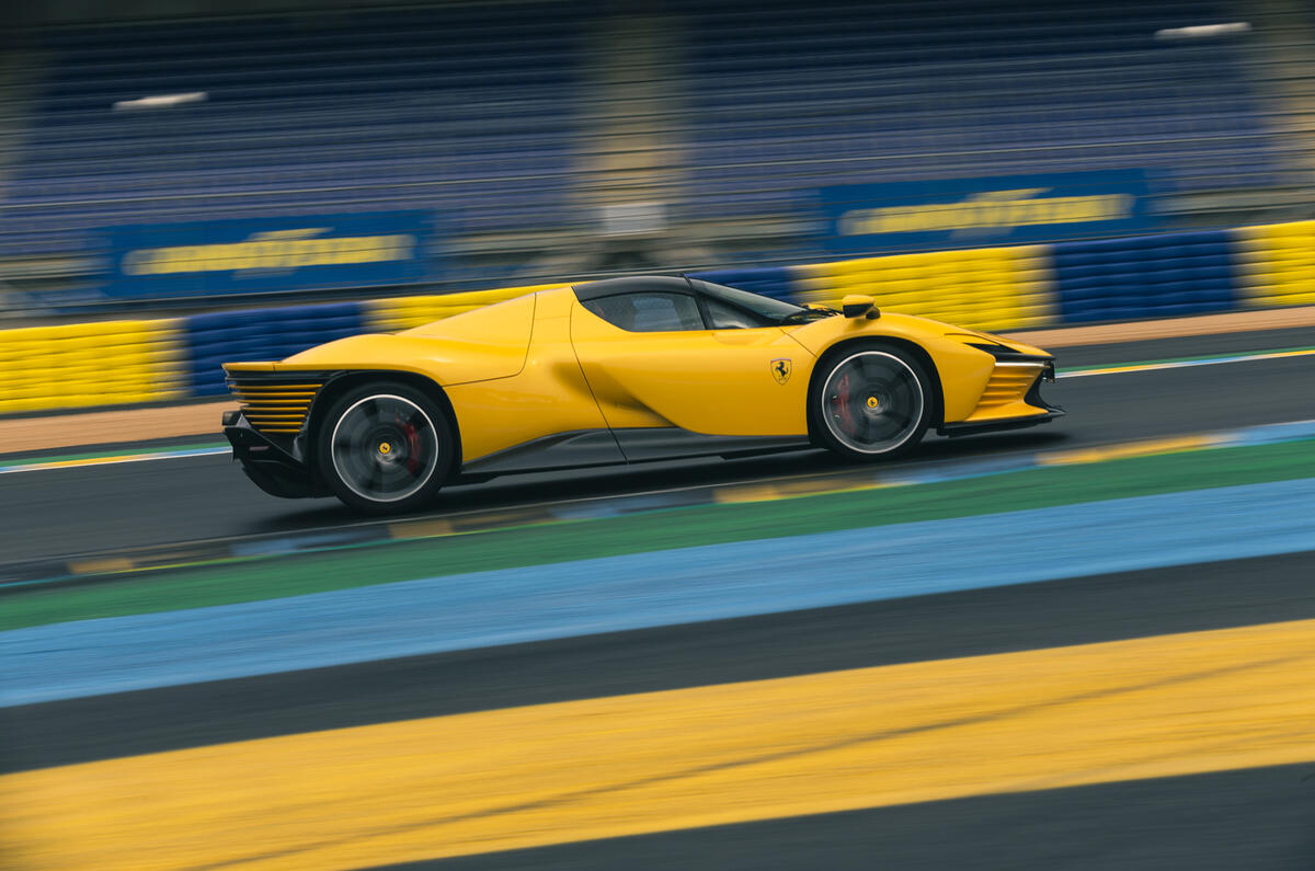 LUC Ferrari Daytona SP3 2022 0072 1600x1067 83bd93ab e367 4b28 a359 7819cf1fbaad