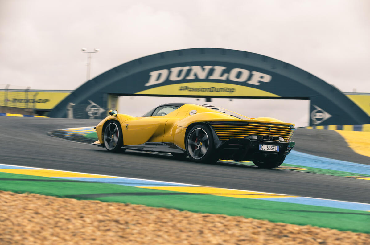 LUC Ferrari Daytona SP3 2022 0076 1600x1067 a1978b4d 2aeb 4e99 9801 b39aa2c2baec