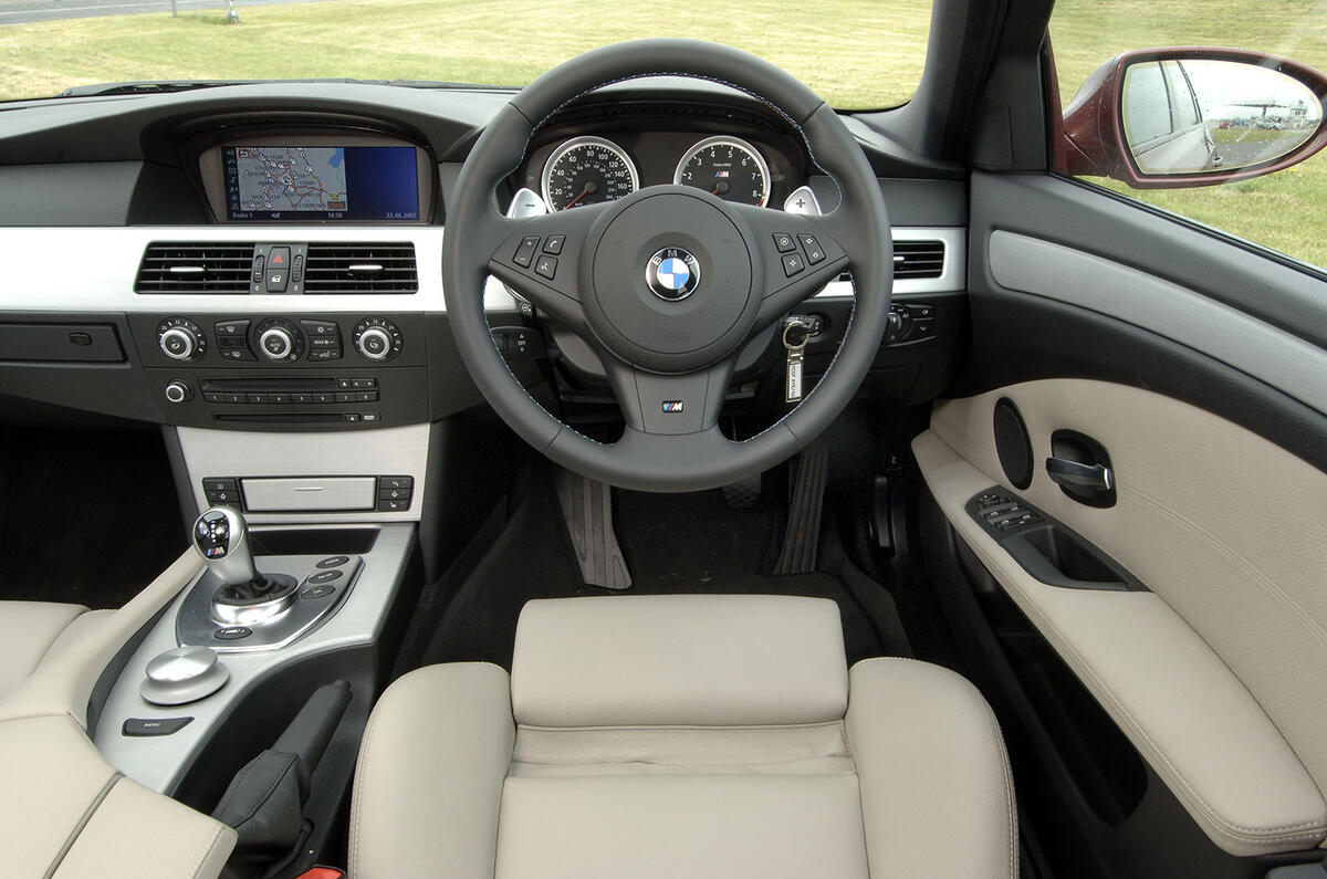 M5 e60 Touring 2007 570 M5 e60 Touring 2007 570