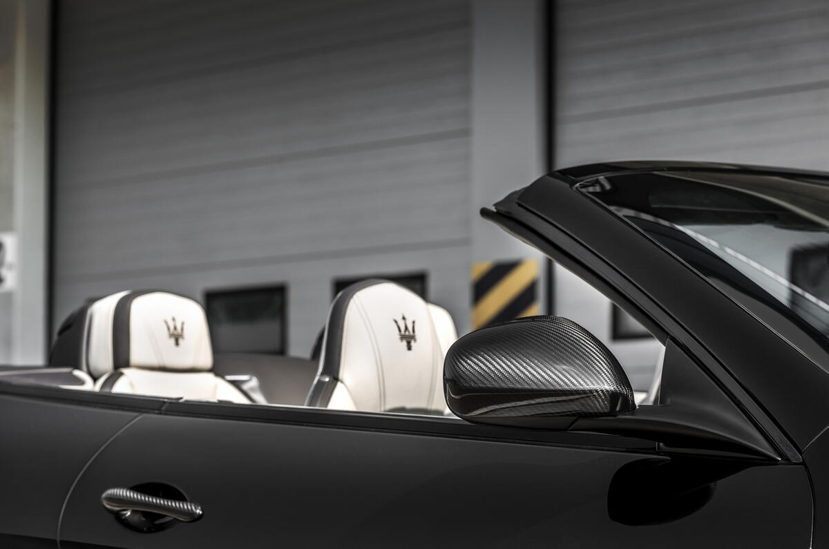 Maserati GranCabrio roof open