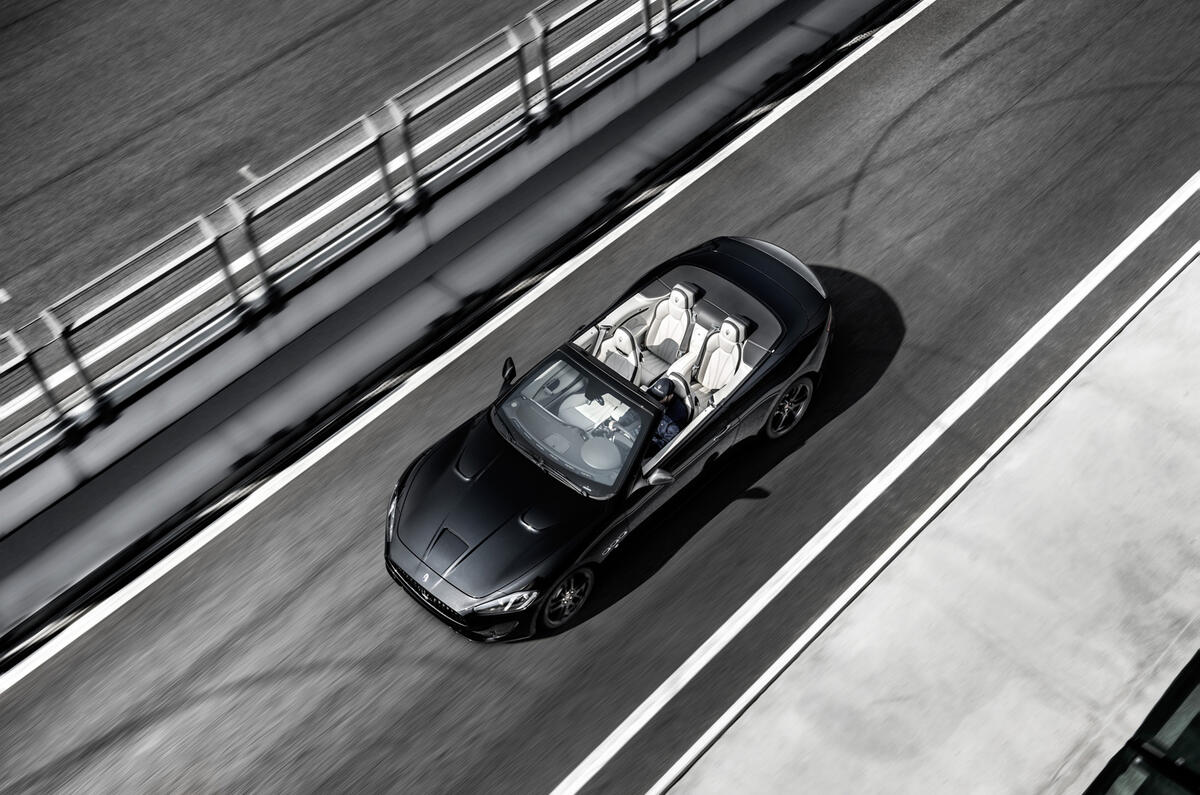 Maserati GranCabrio top profile