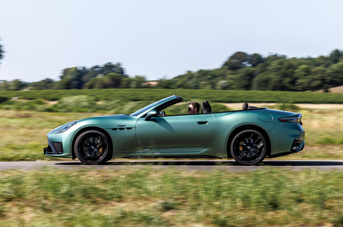 Maserati GranCabrio Trofeo V6 review 2026 081