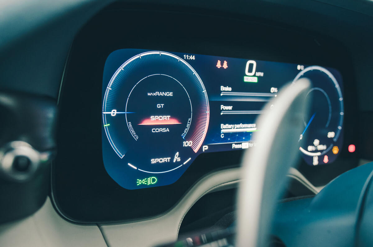Maserati Granturismo Folgore review 2025 012 dials Maserati Granturismo Folgore review 2025 012 dials