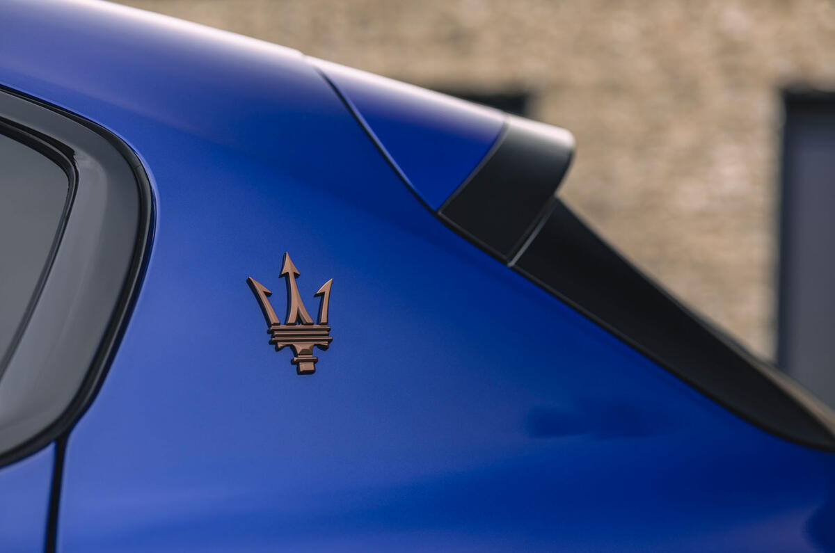 Maserati Grecale Folgore 2025 Review C pillar trident 0151