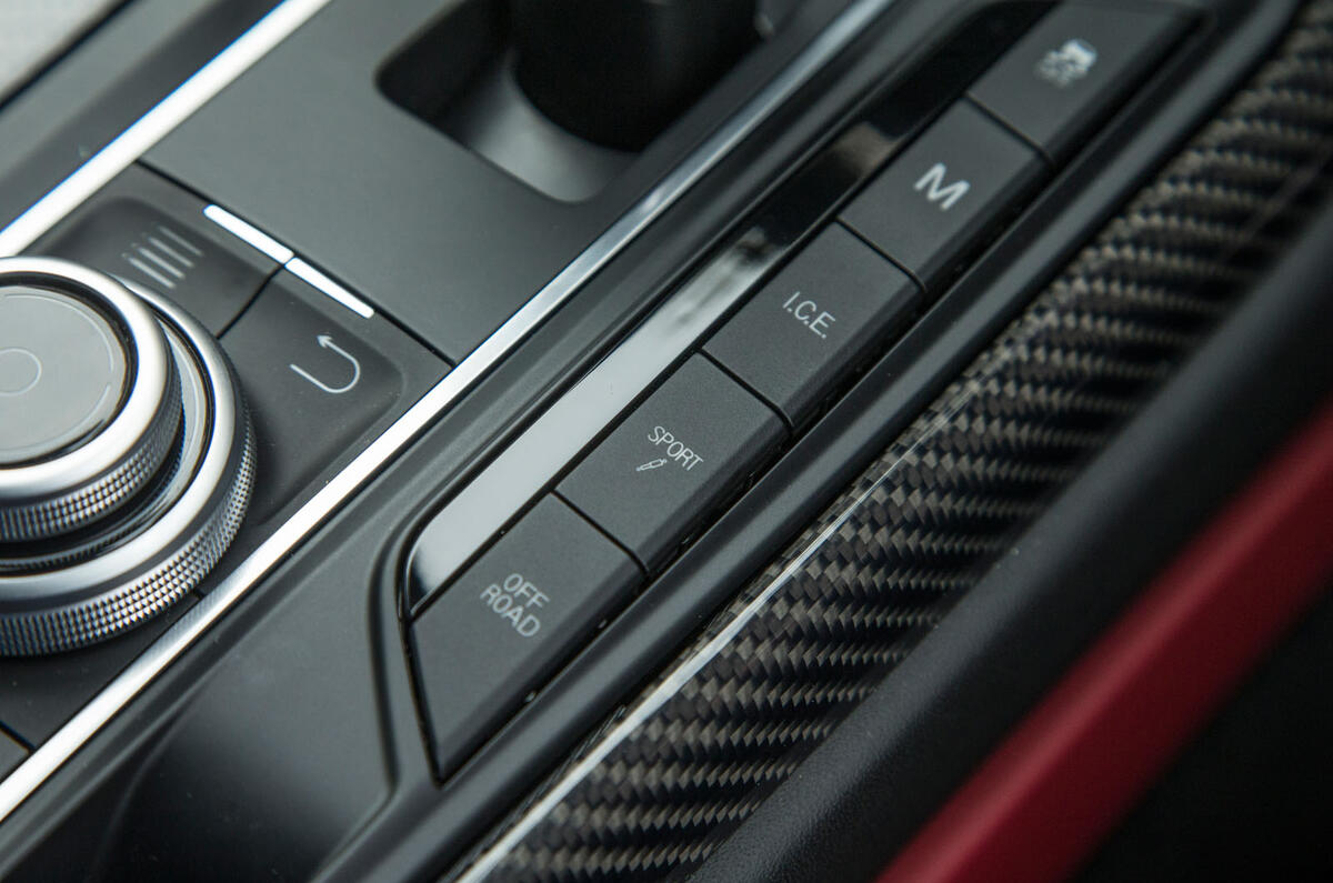 Maserati Levante dynamic control
