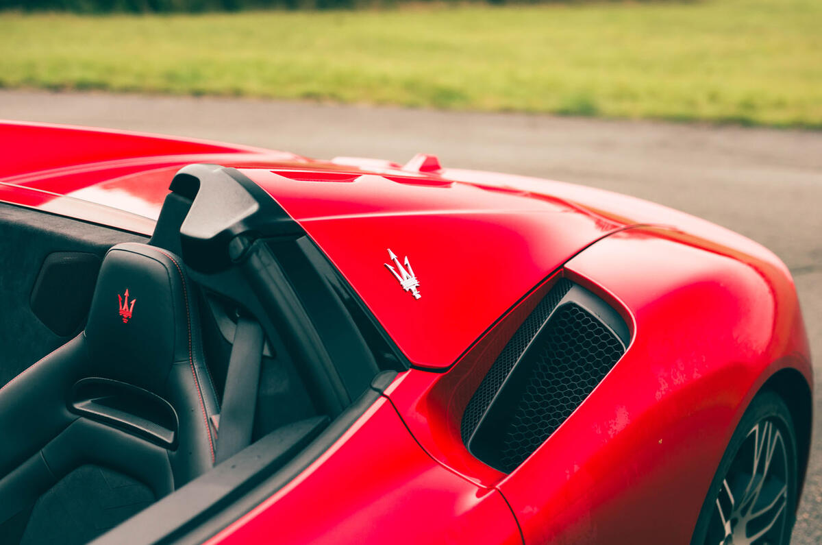 Maserati MC20 Celio review 2024 09 butress