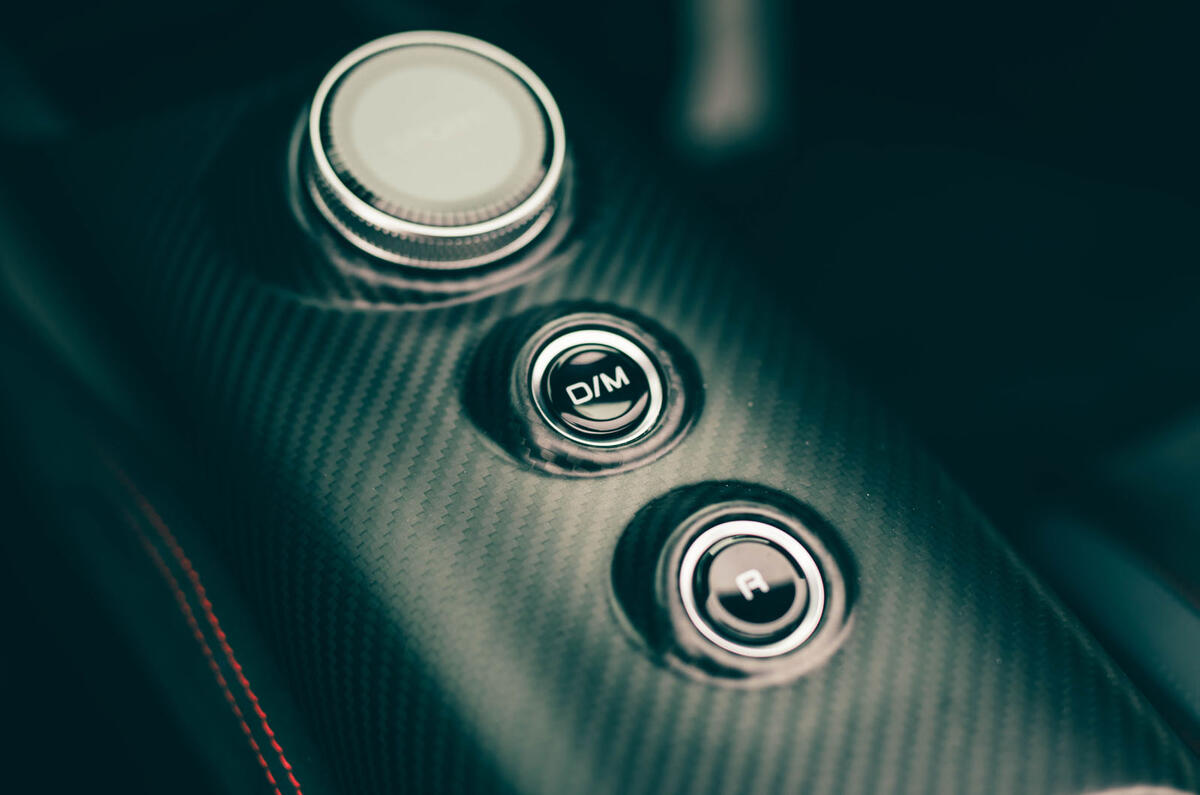 Maserati MC20 Celio review 2024 20 buttons