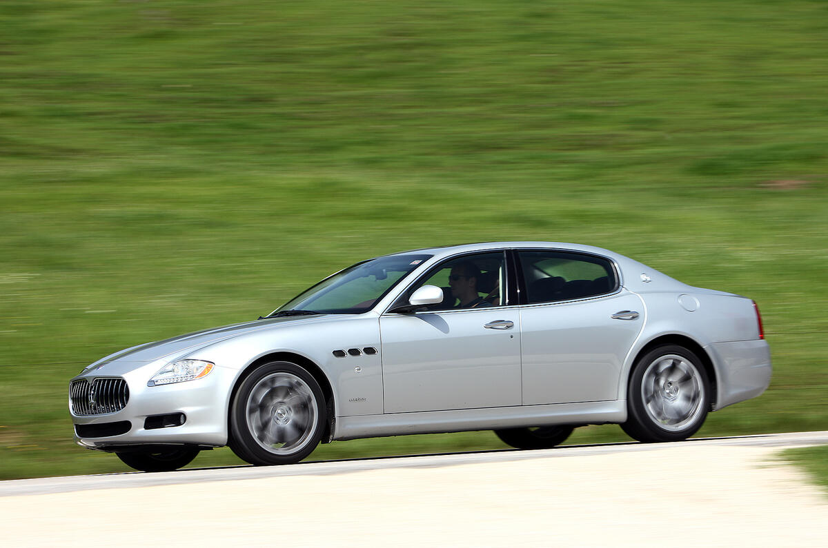 Maserati Quattroporte side profile