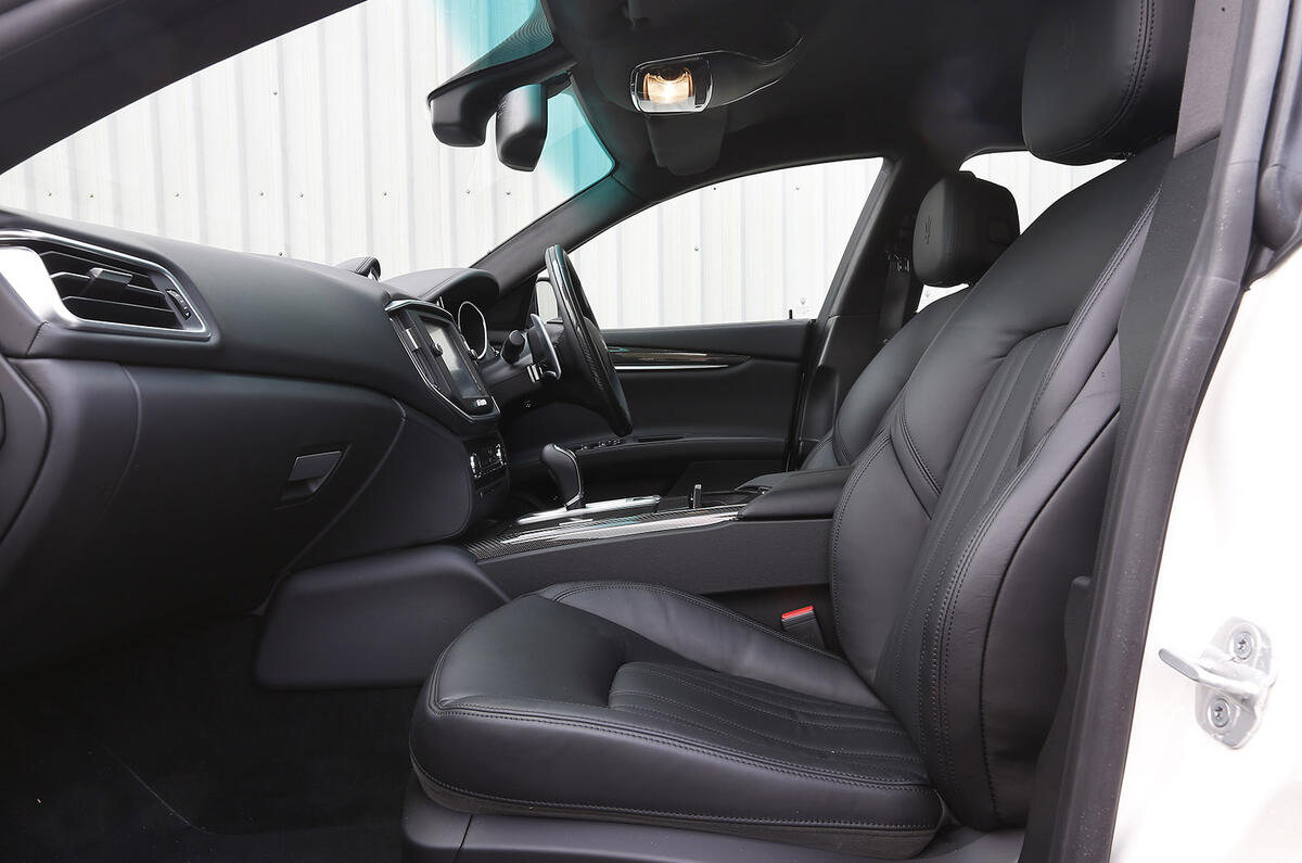 Maserati Ghibli interior