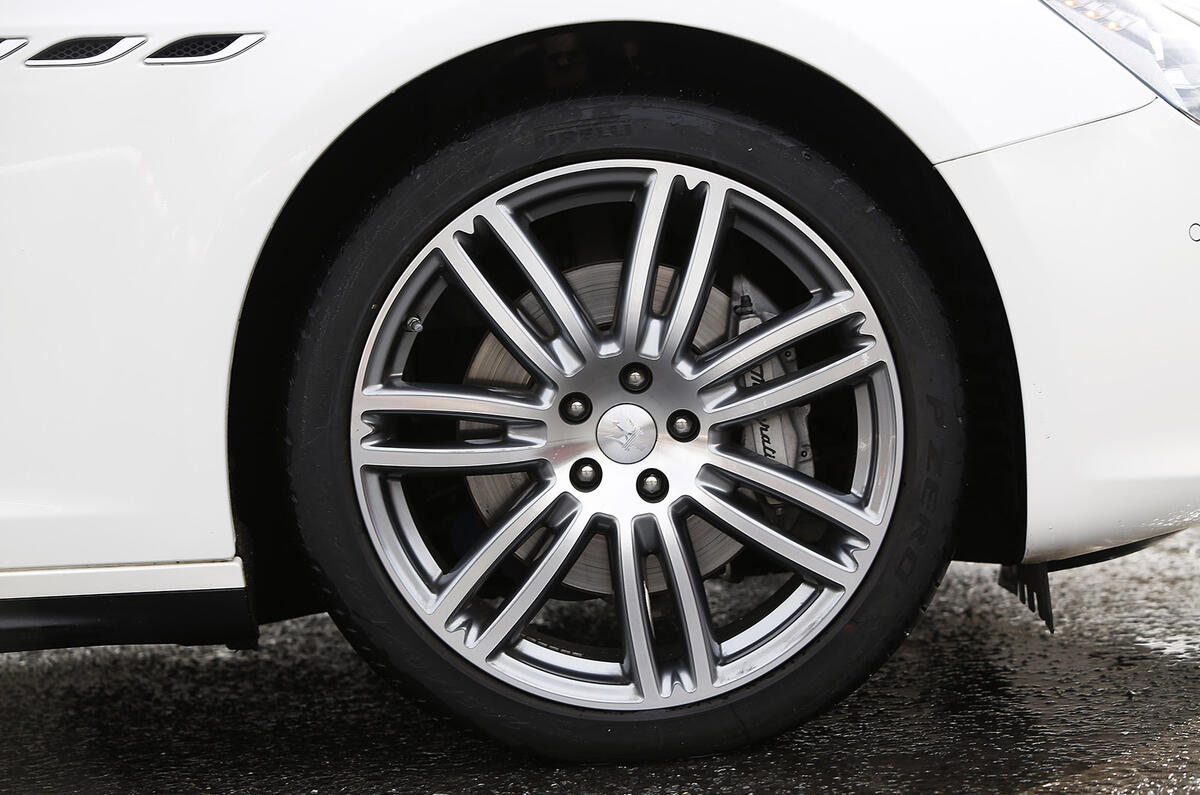 Maserati Ghibli 20in alloy wheels