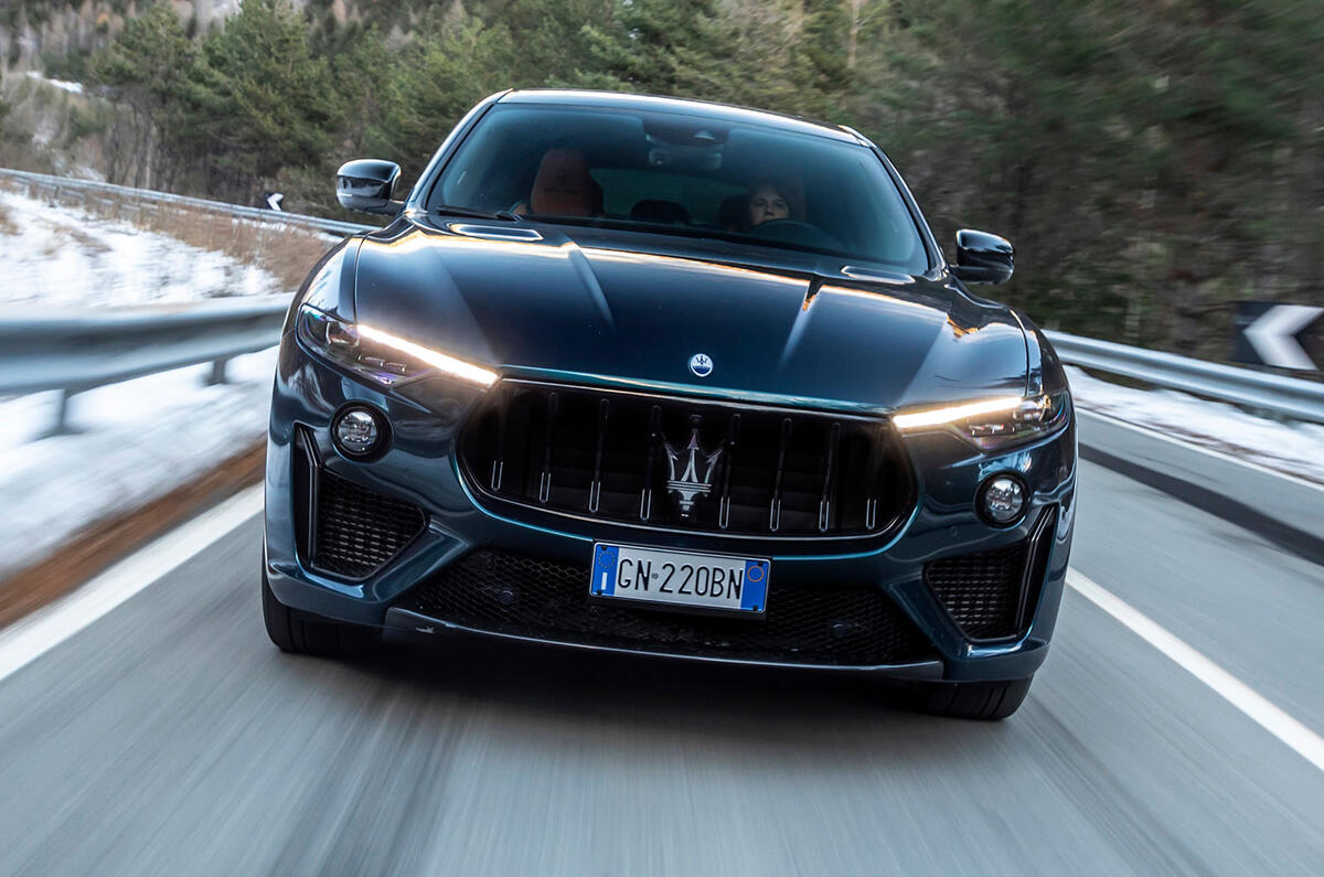 maserqati levante v8 ultima review 02 tracking frton maserqati levante v8 ultima review 02 tracking frton