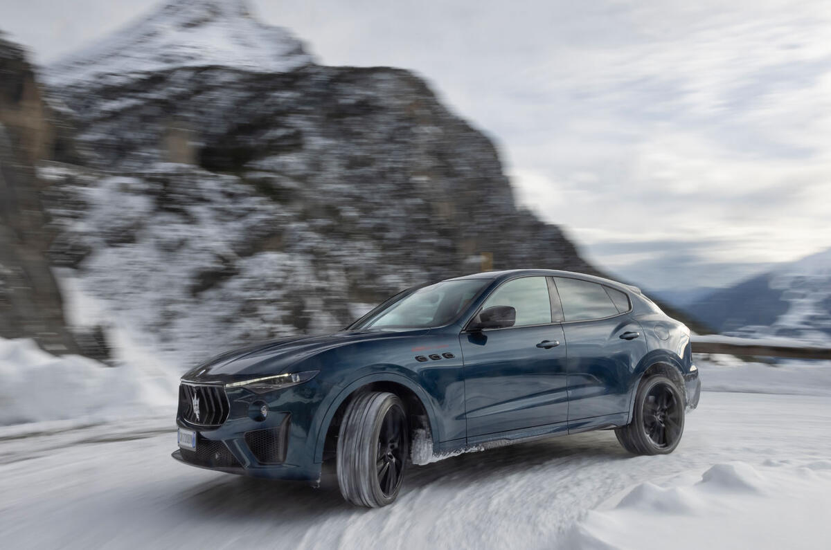 maserqati levante v8 ultima review 15 cornering maserqati levante v8 ultima review 15 cornering