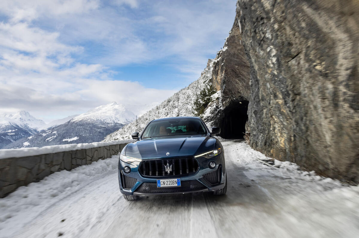 maserqati levante v8 ultima review 16 nose maserqati levante v8 ultima review 16 nose