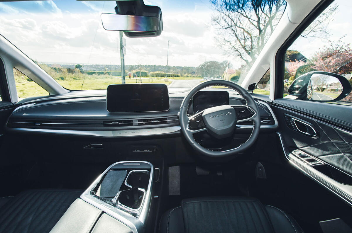 maxus mifa 9 review 2024 09 dash maxus mifa 9 review 2024 09 dash