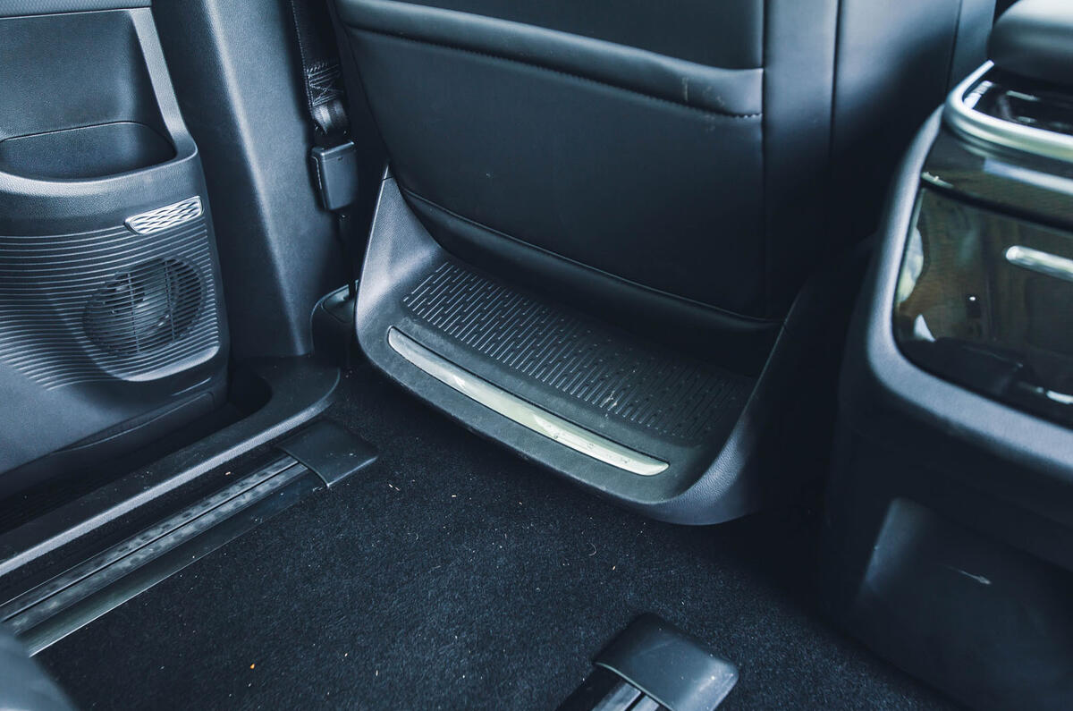 maxus mifa 9 review 2024 18 footrest maxus mifa 9 review 2024 18 footrest