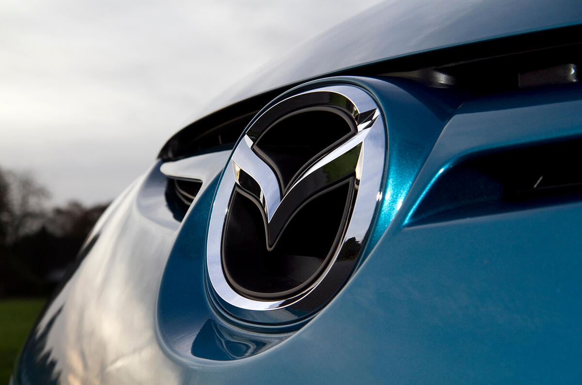 The Mazda 2's front end manages to look sleek but at the same time friendly. Not many cars pull this off Mazda 2