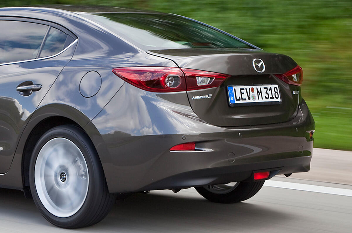 Mazda 3 Fastback unveiled