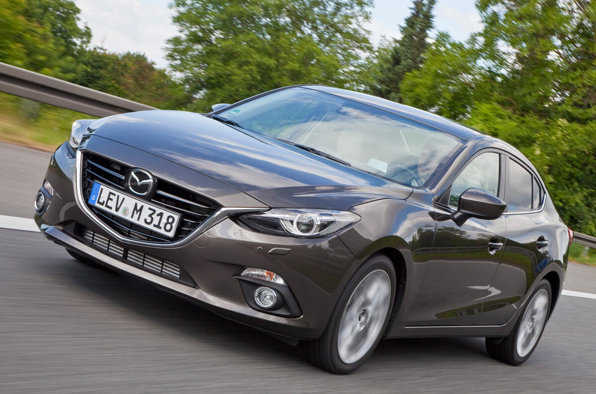 Mazda 3 Fastback unveiled