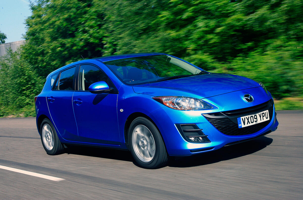 der Mazda 3 front quarter