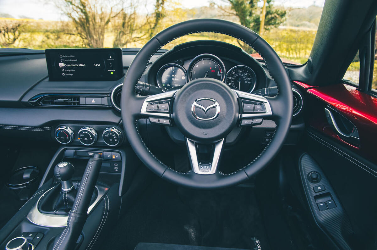 Mazda MX 5 2026 007