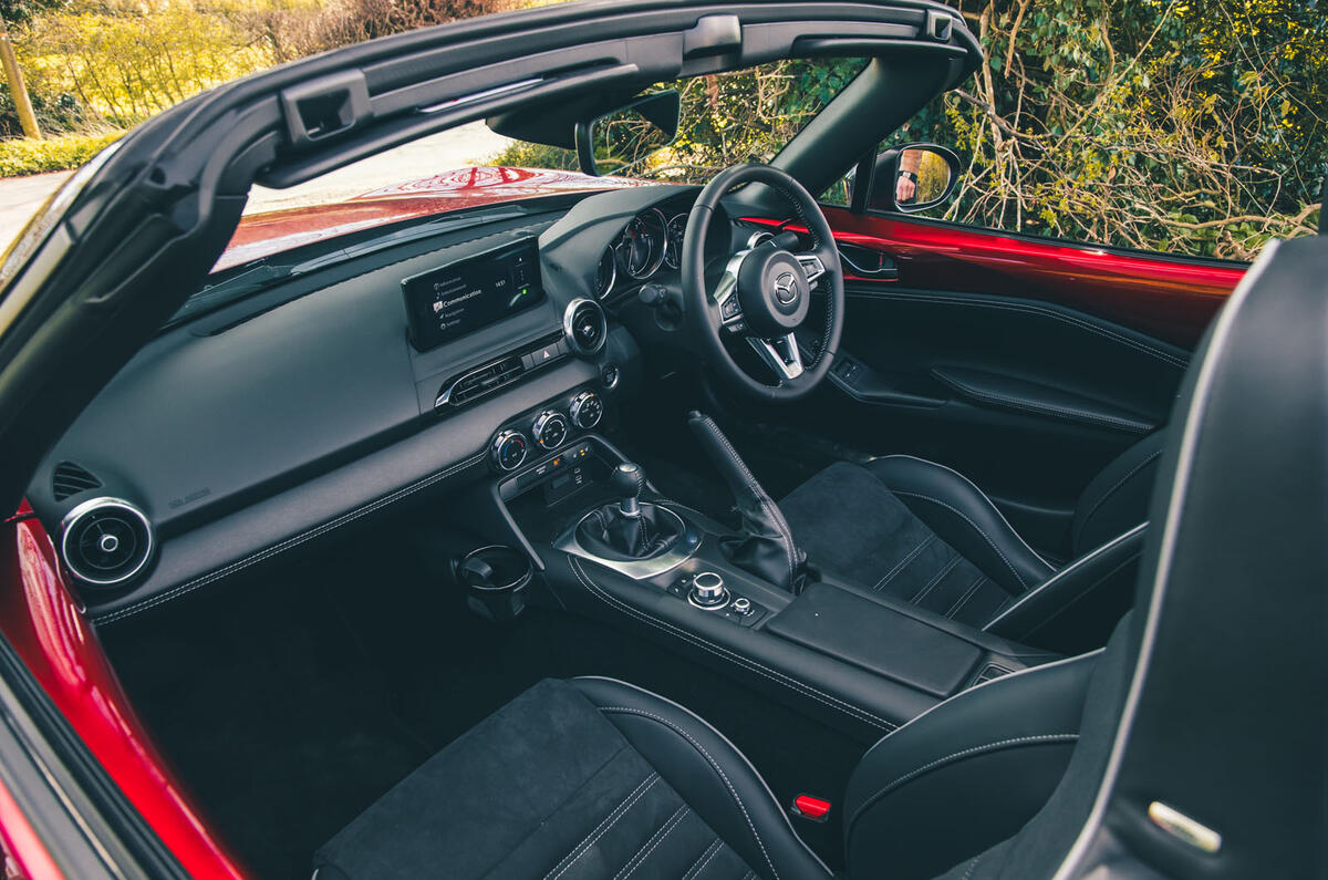 Mazda MX 5 2026 008