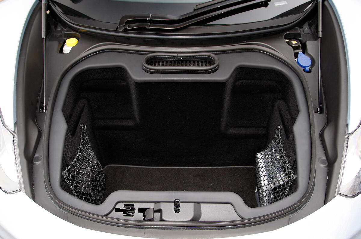 McLaren 12C boot space