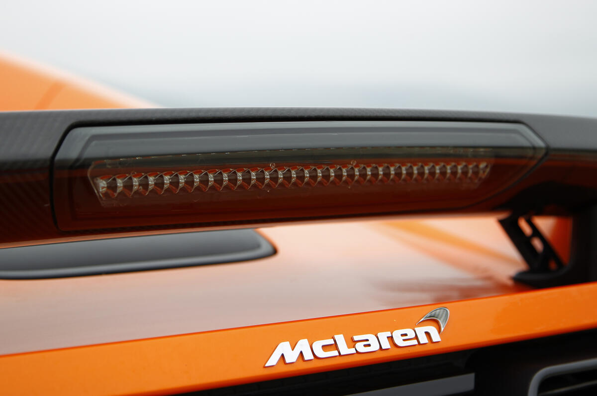 McLaren 650S Spider rear wing