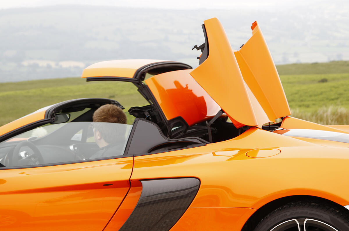 McLaren 650S folding metal roof