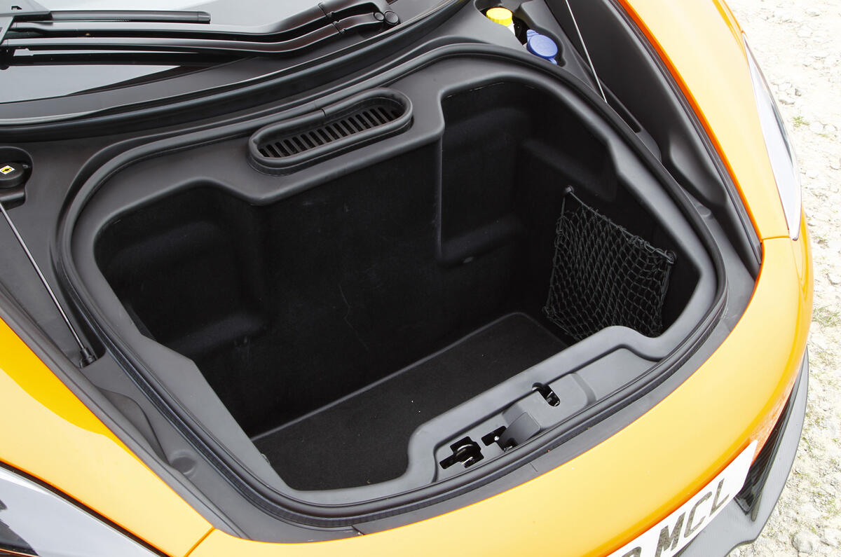 McLaren 650S Spider boot space