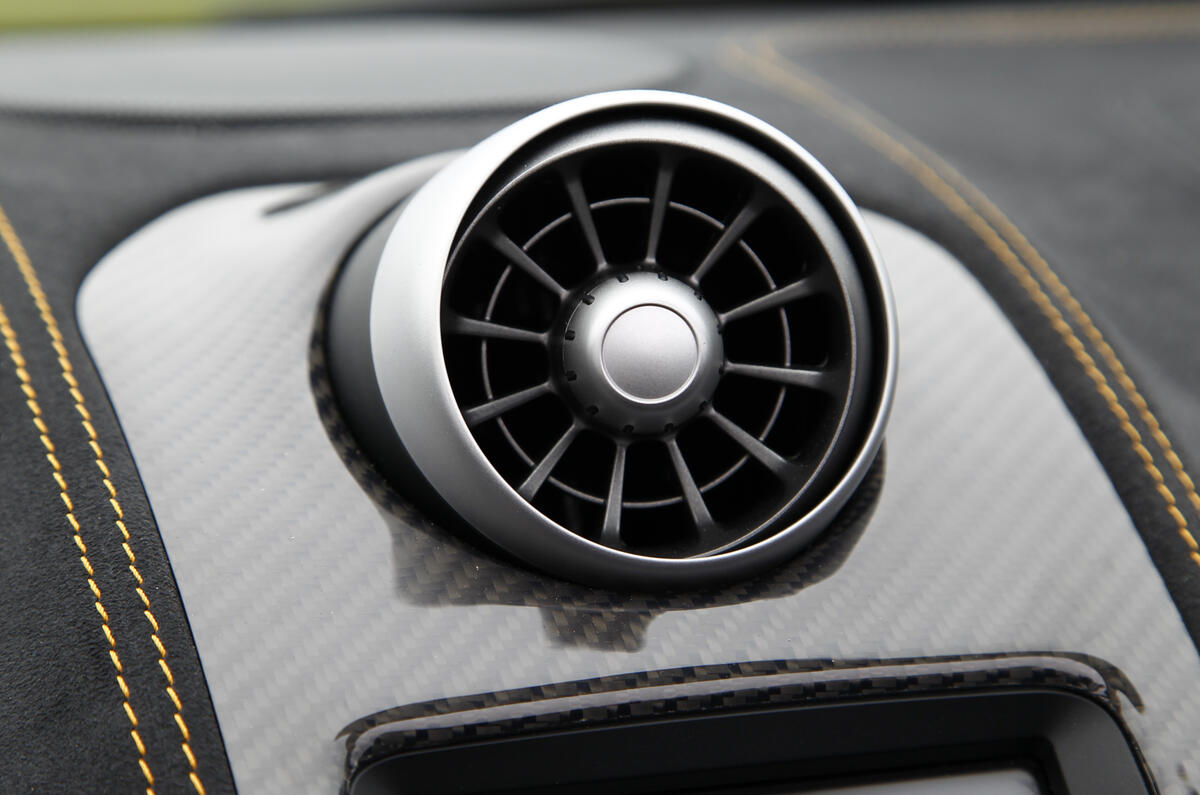 McLaren 650S Spider air vent