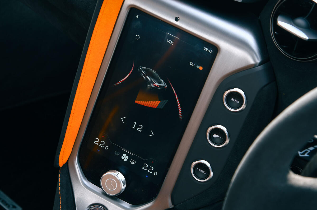 mclaren 750s review 2024 21 infotainment mclaren 750s review 2024 21 infotainment