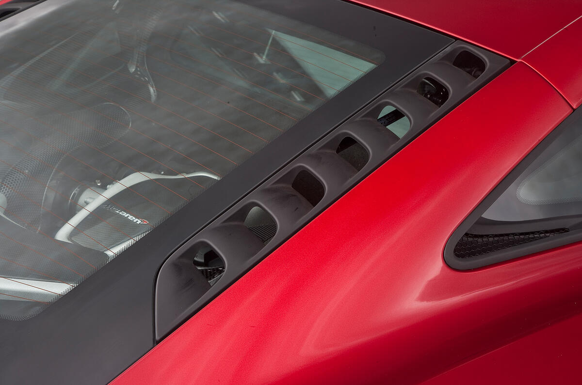 McLaren 12C rear window vents