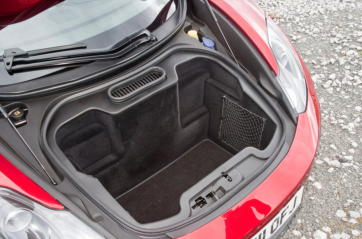McLaren 12C boot space