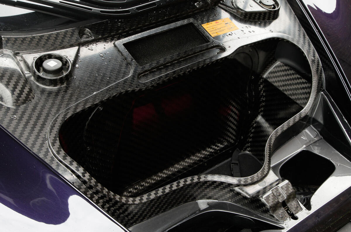McLaren P1 boot space