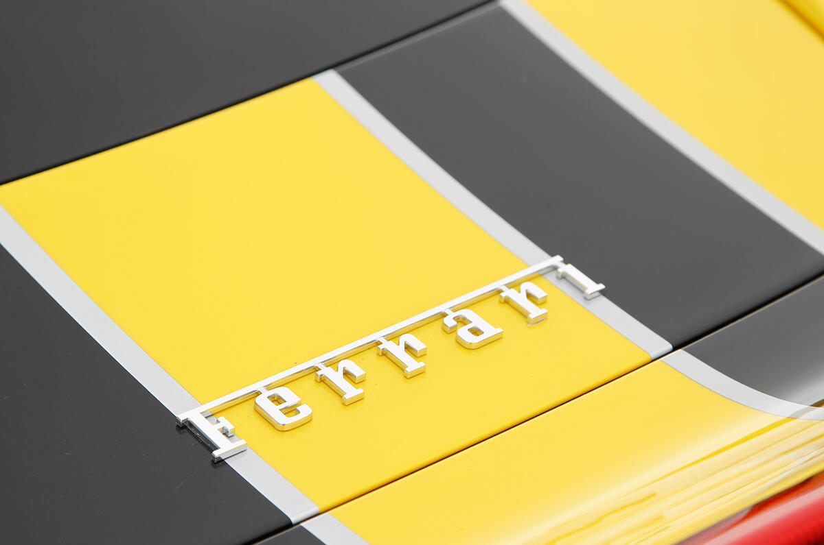 Supercar shootout - Ferrari 458 Speciale versus McLaren 650S