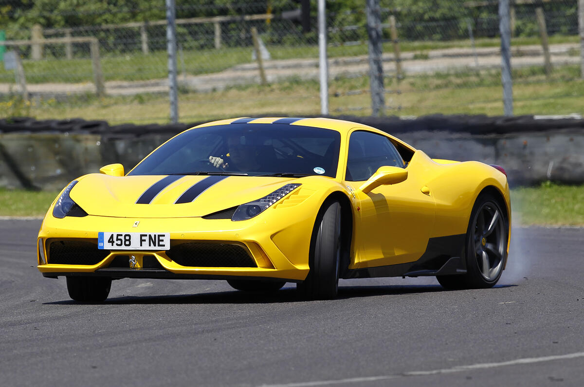 Supercar shootout - Ferrari 458 Speciale versus McLaren 650S