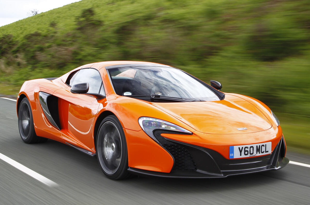 Supercar shootout - Ferrari 458 Speciale versus McLaren 650S