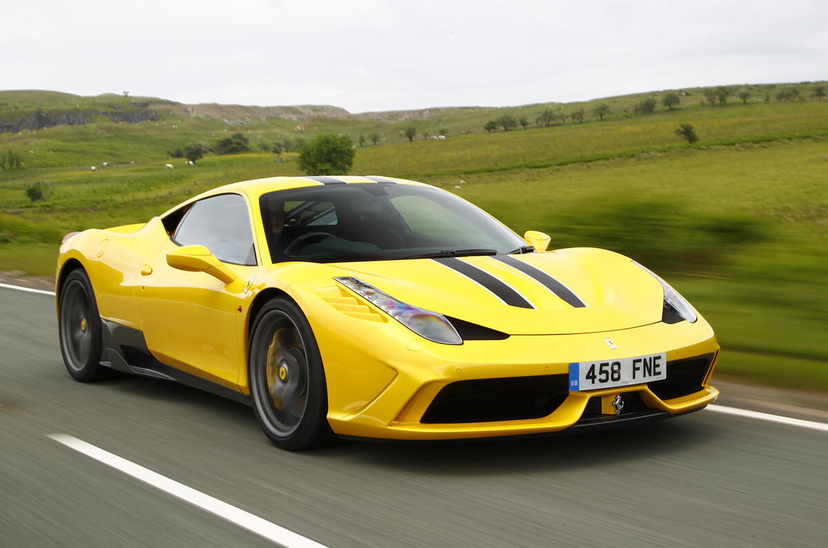 Supercar shootout - Ferrari 458 Speciale versus McLaren 650S