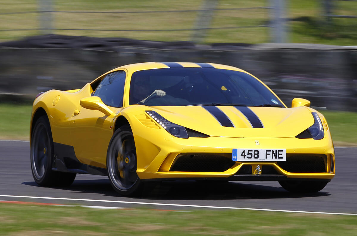 Supercar shootout - Ferrari 458 Speciale versus McLaren 650S
