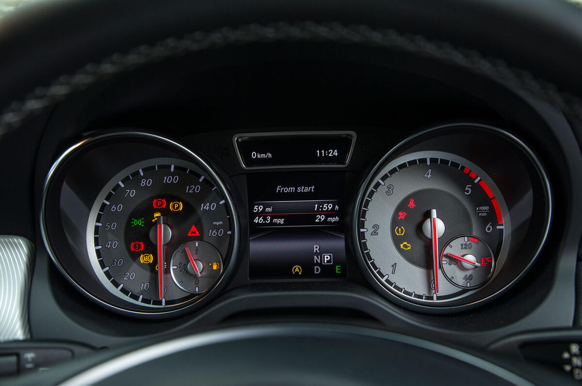 The instrument cluster of the Mercedes-Benz CLA Shooting Brake