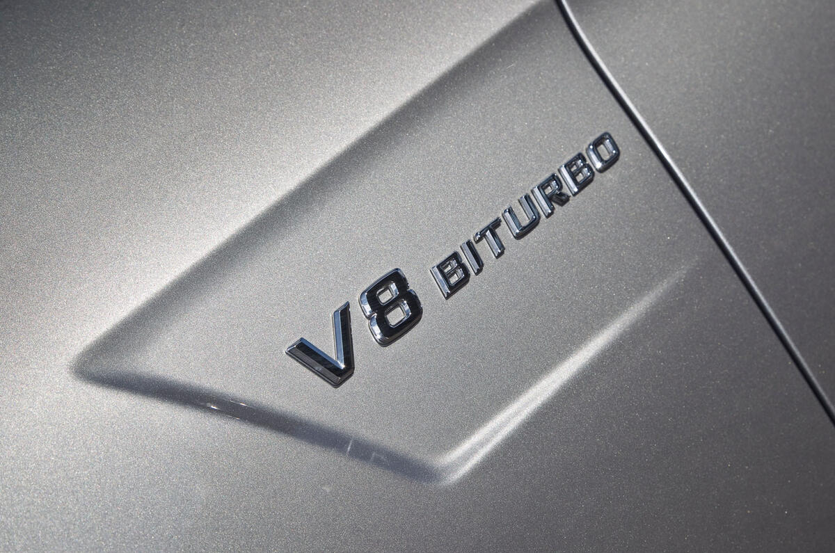 Mercedes-AMG V8 Biturbo badging