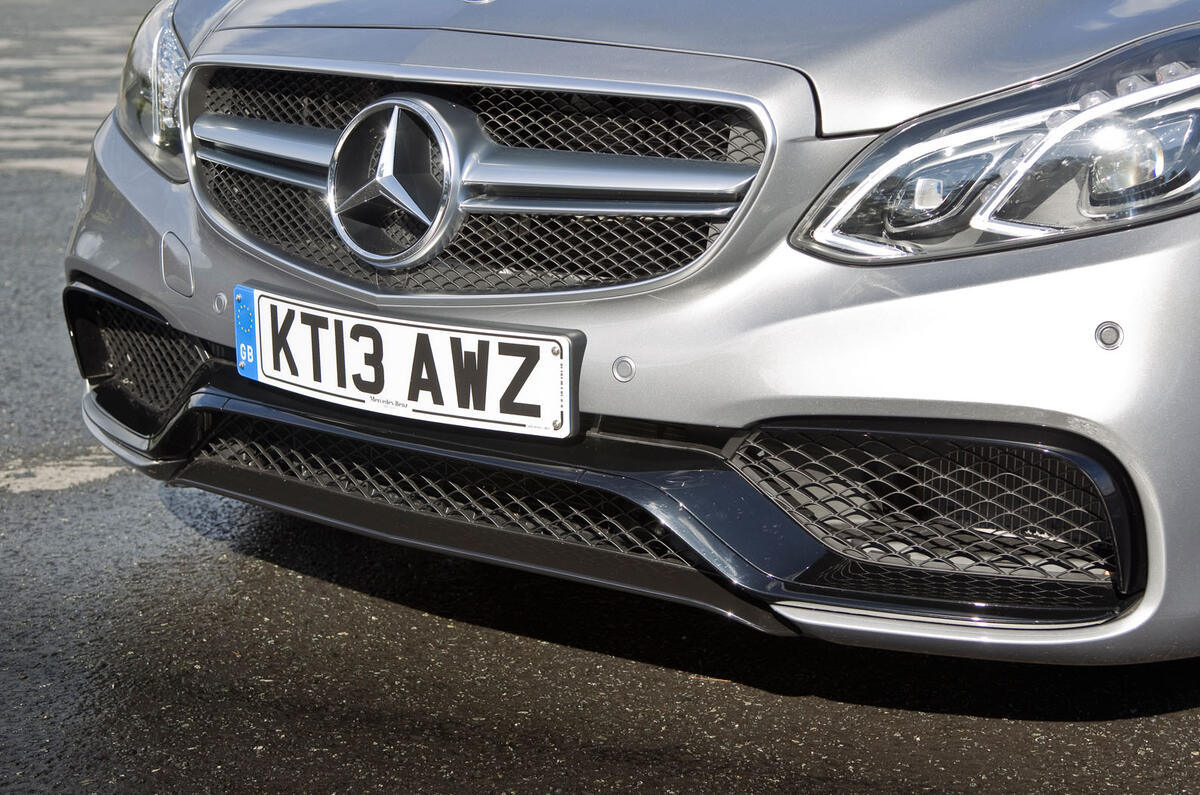 Mercedes-AMG E 63 front air intakes