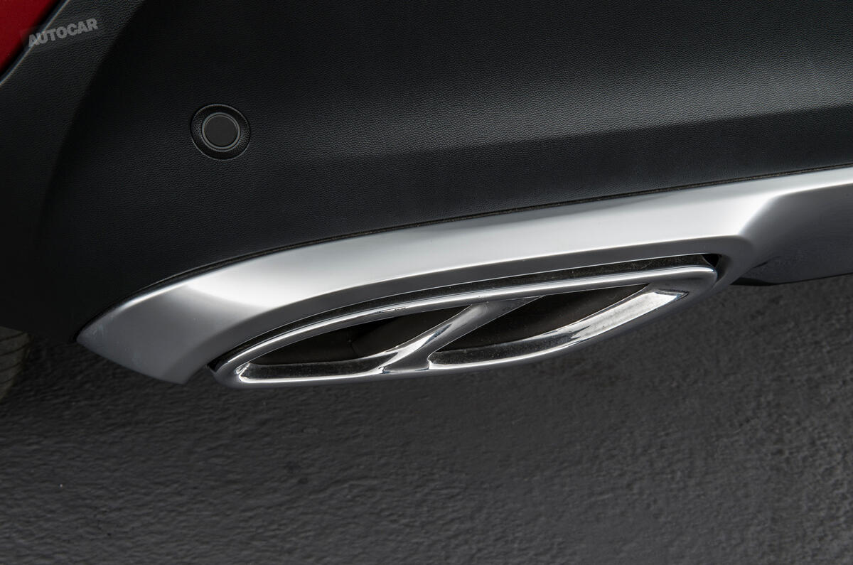 Mercedes-Benz GLE revealed ahead of summer 2015 launch