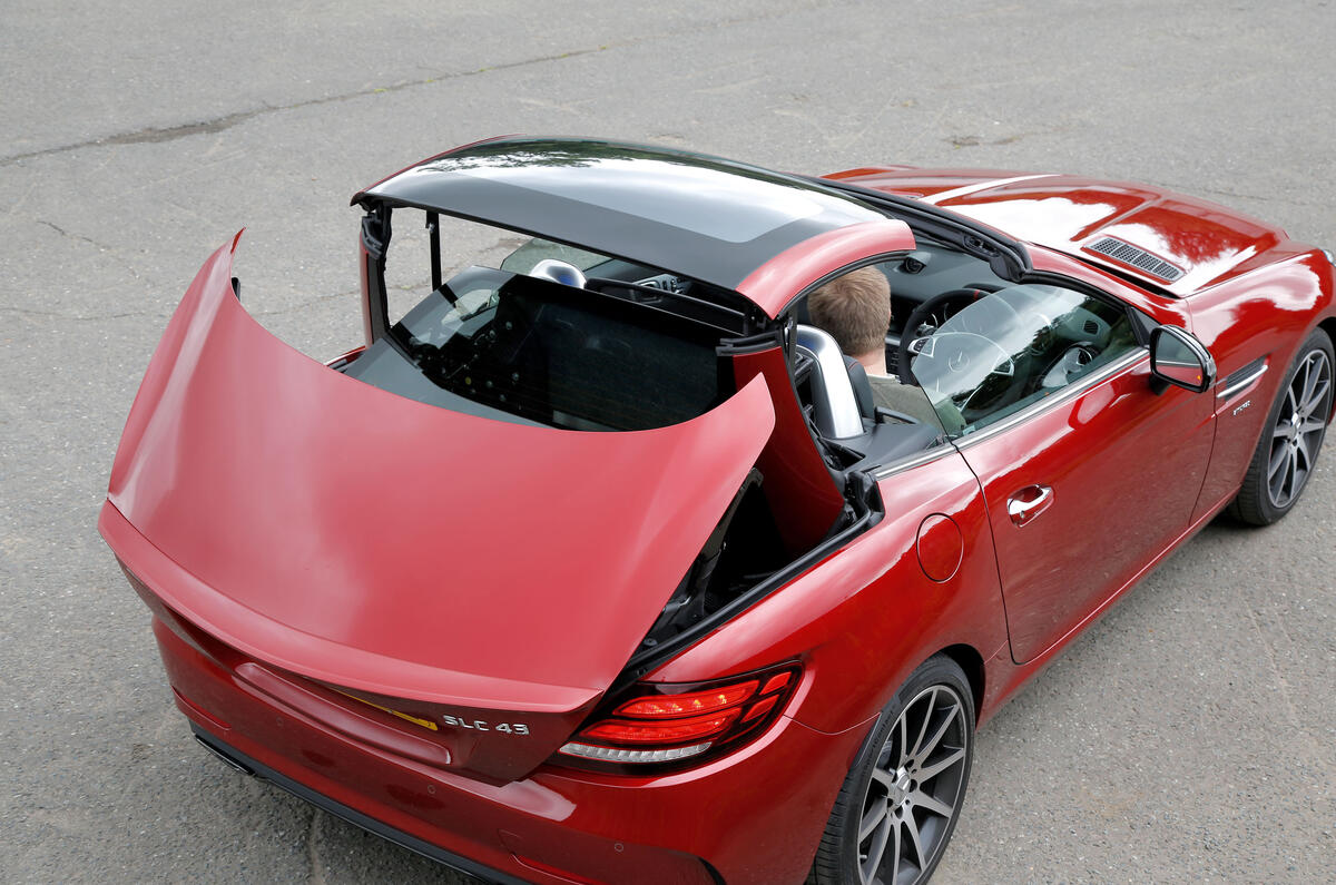 Mercedes-AMG SLC 43 roof mechanism