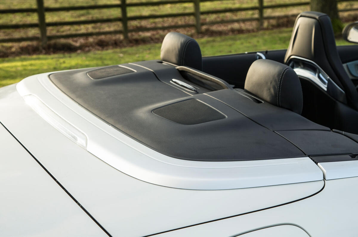 Mercedes-AMG C 63 Cabriolet rear speakers