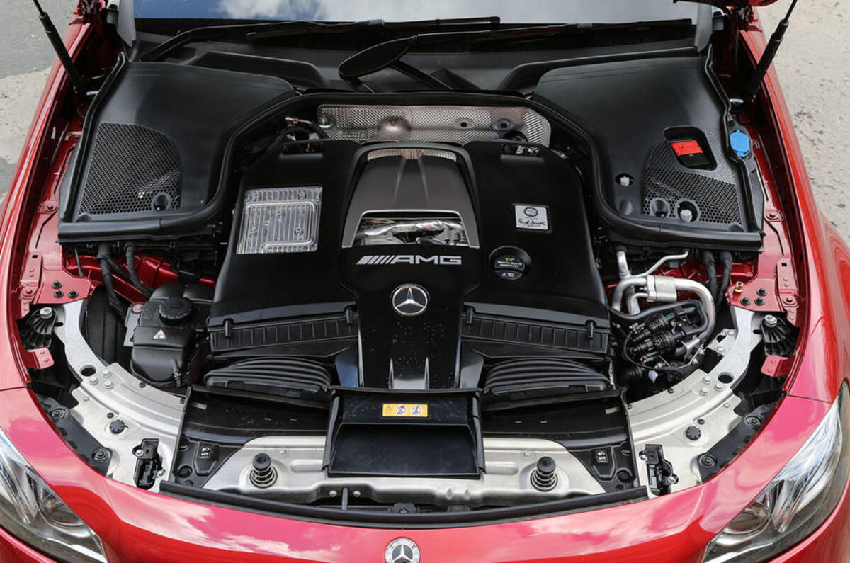 Mercedes-AMG E 63 V8 engine